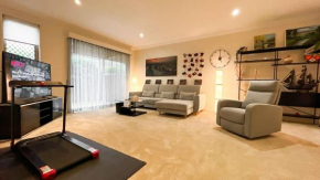 Modern 3BD Townhouse in Marsfield